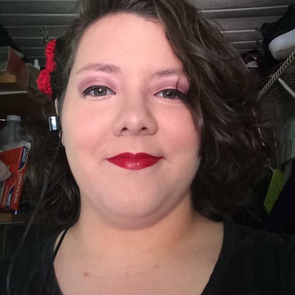 Meet your Posher, Ashley - Picture 1 of 1